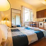 S2 - Serristori Tower APT - Dolcevita Holiday